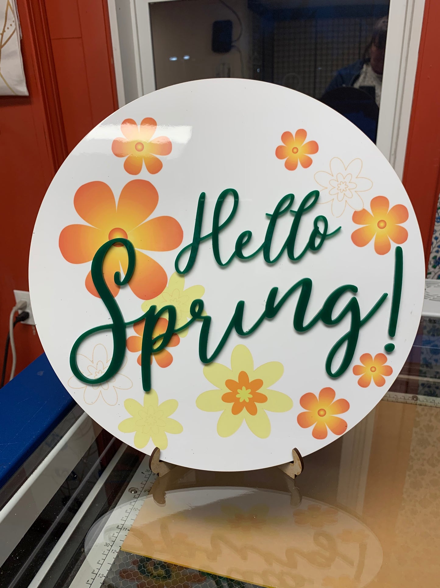Hello Spring 12" Circle Sign