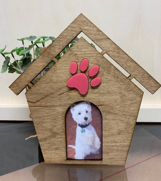 DOG HOUSE PHOTO FRAME